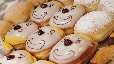 Naschen für die Klinik-Clowns